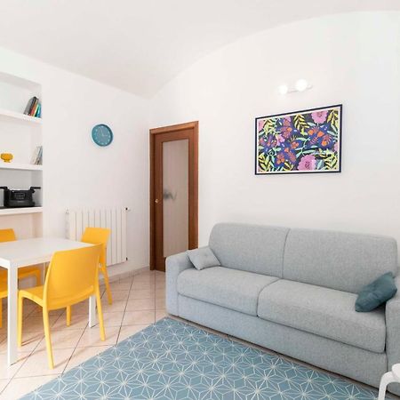 Colourful Flat San Donato Daire Torino Dış mekan fotoğraf
